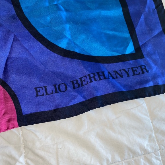 Elio berhanyer silk wrap - Picture 4 of 5